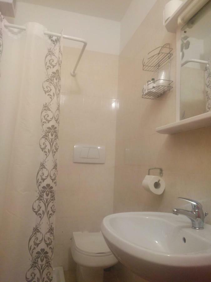 Garni Al Laghet Hotel Tenno Luaran gambar